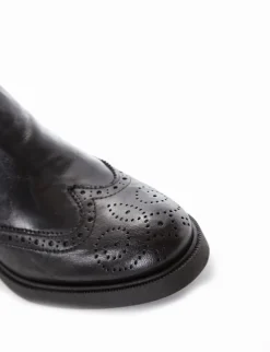 stivaletto tacco 2 cm nero