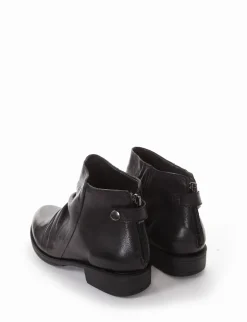 stivaletto tacco 2 cm nero
