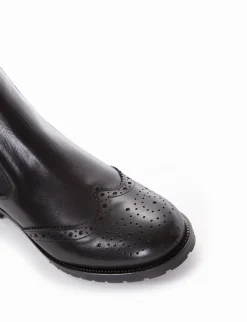 stivaletto tacco 2 cm nero