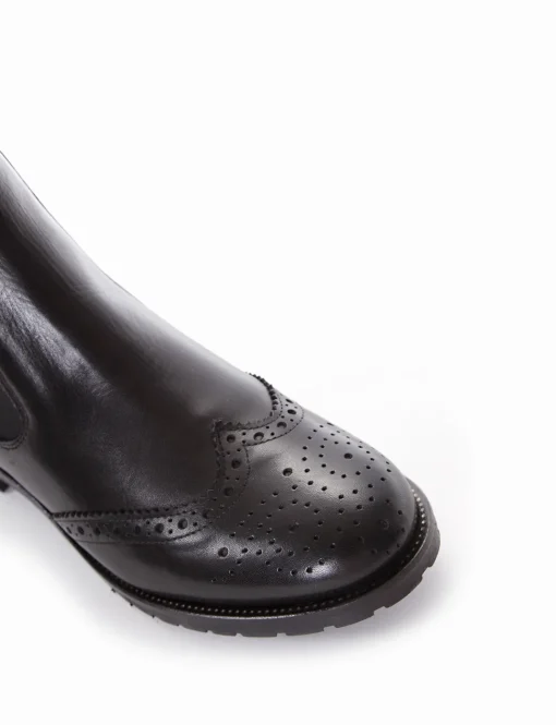stivaletto tacco 2 cm nero