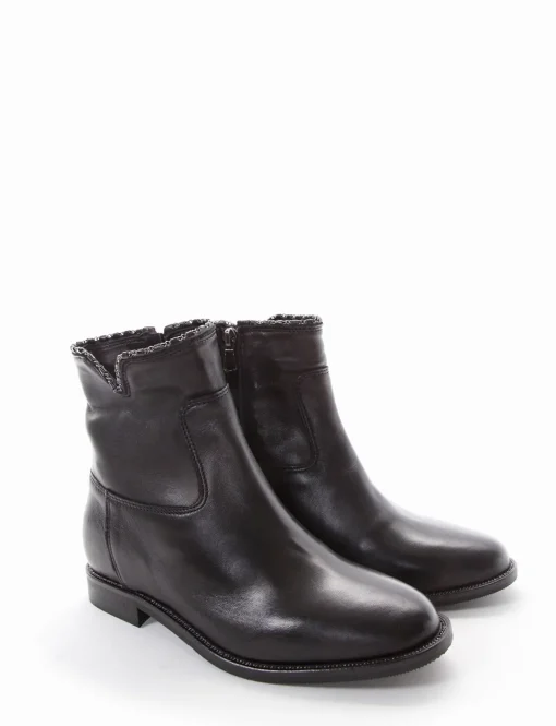 stivaletto tacco 2 cm nero