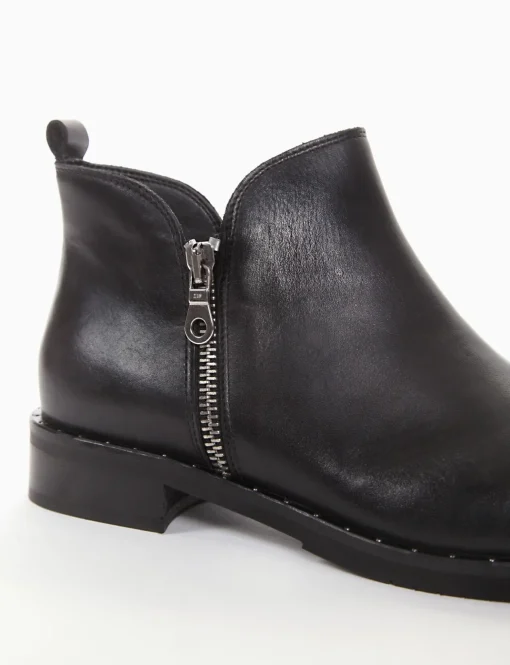 stivaletto tacco 2 cm nero