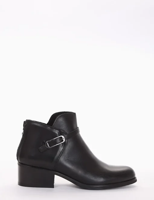 stivaletto tacco 2 cm nero