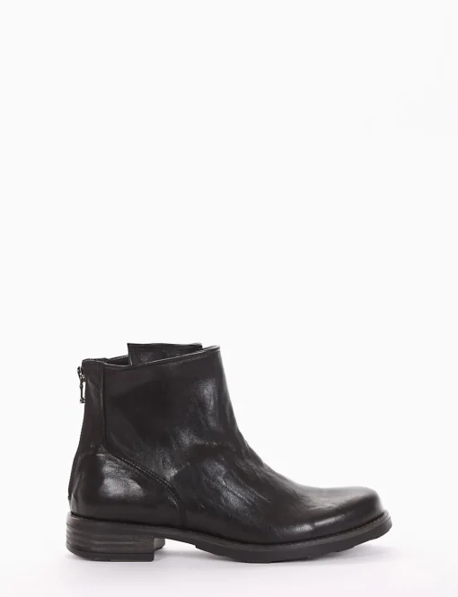 Stivaletto tacco 2 cm nero
