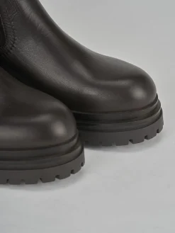 Stivaletto tacco 2 cm testa pelle