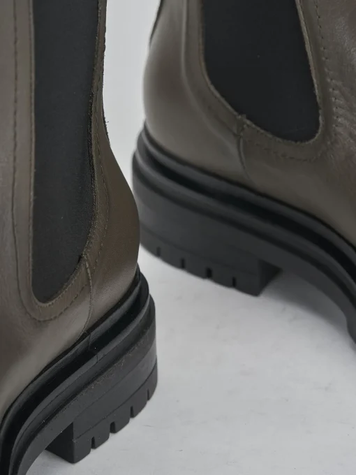 Stivaletto tacco 2 cm verde pelle