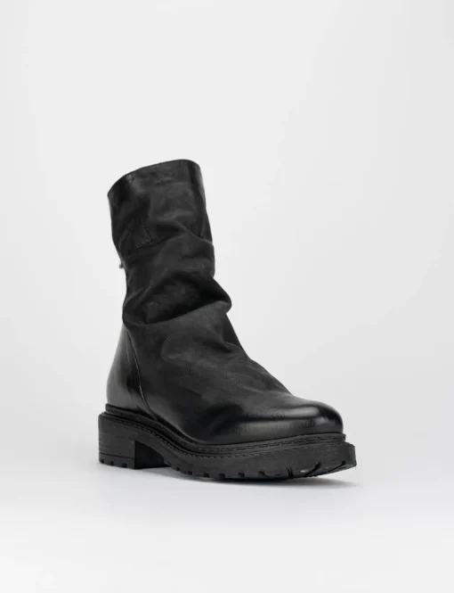 Stivaletto tacco 2cm nero