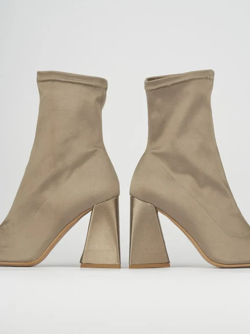 Stivaletto tacco 9cm beige tessuto