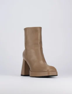 Stivaletto tacco 10cm beige pelle