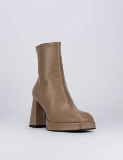 Stivaletto tacco 10cm beige pelle