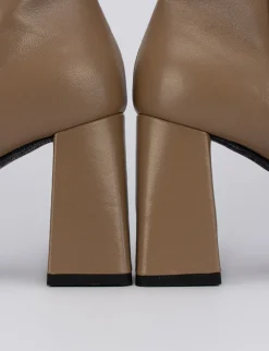 Stivaletto tacco 10cm beige pelle