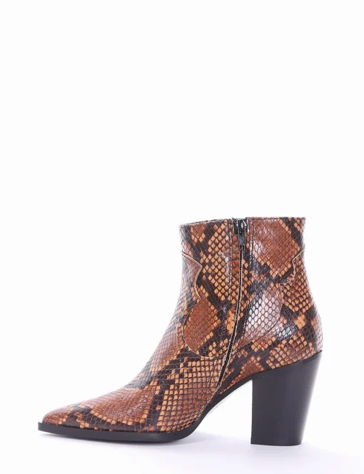 Stivaletto tacco 8cm cuoio
