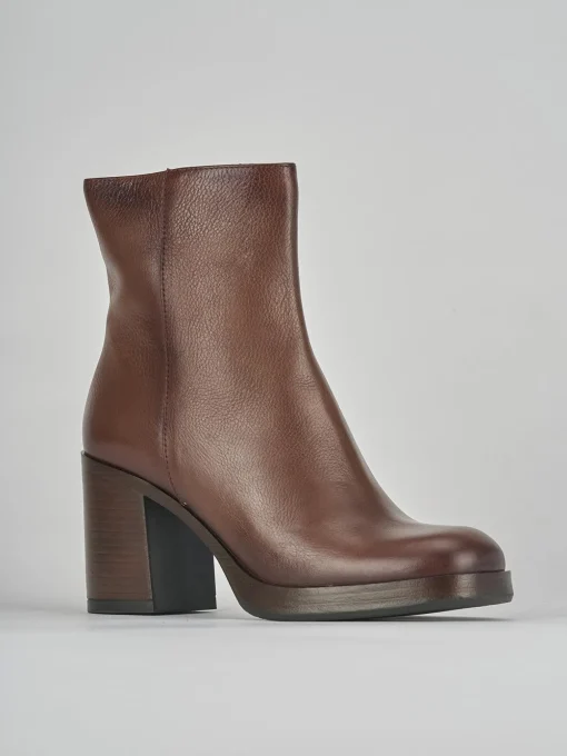 Stivaletto tacco 8cm marrone pelle