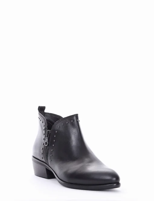 Stivaletto tacco 3cm nero