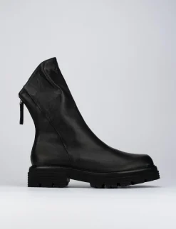 Stivaletto tacco 2cm nero pelle