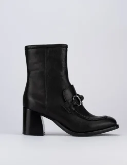 Stivaletto tacco 7cm nero pelle