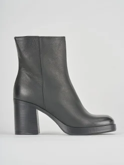Stivaletto tacco 8cm nero pelle
