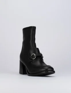 Stivaletto tacco 7cm nero pelle