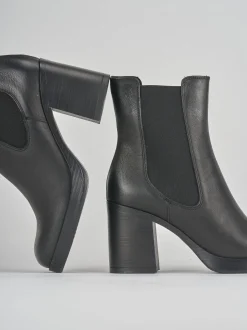 Stivaletto tacco 8cm nero pelle