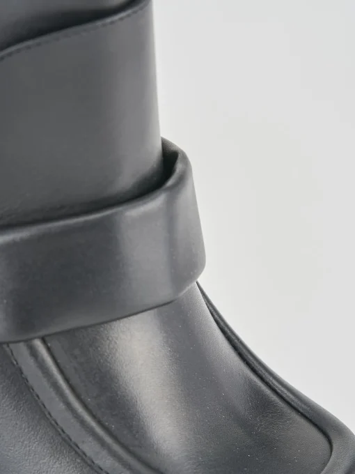 Stivaletto tacco 8cm nero pelle