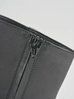 Stivaletto tacco 8cm nero pelle