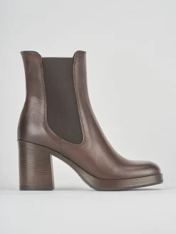 Stivaletto tacco 8cm testa pelle