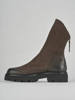 Stivaletto tacco 2cm testa nabuk