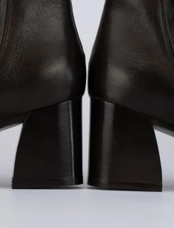 Stivaletto tacco 7cm testa pelle