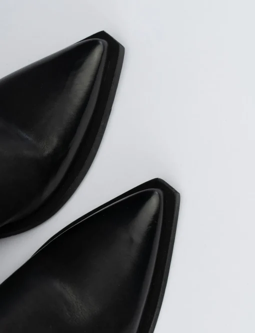Stivaletto texano tacco 7cm nero pelle