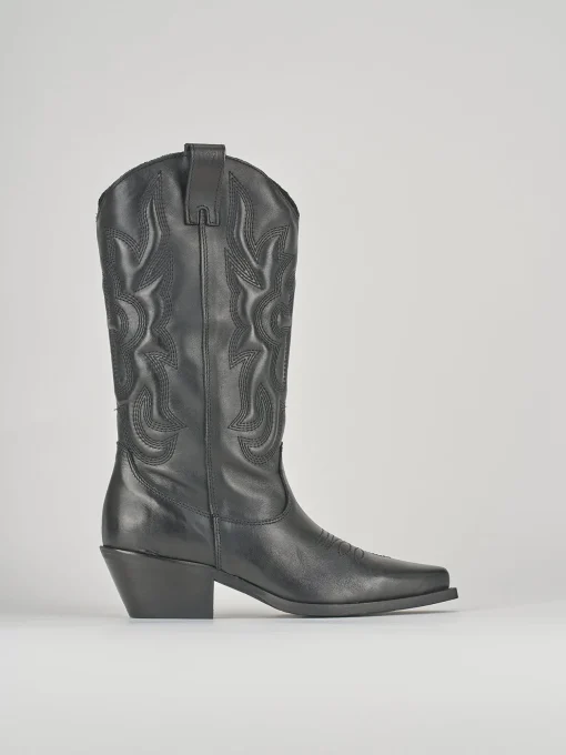 Stivali tacco 3cm pelle nero