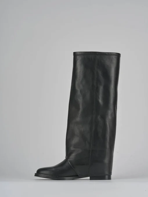 Stivali tacco 2cm pelle nero