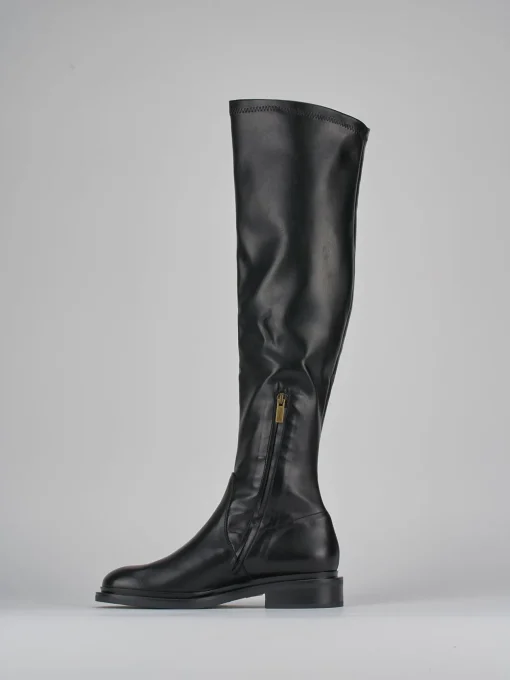 Stivali tacco 2cm pelle nero