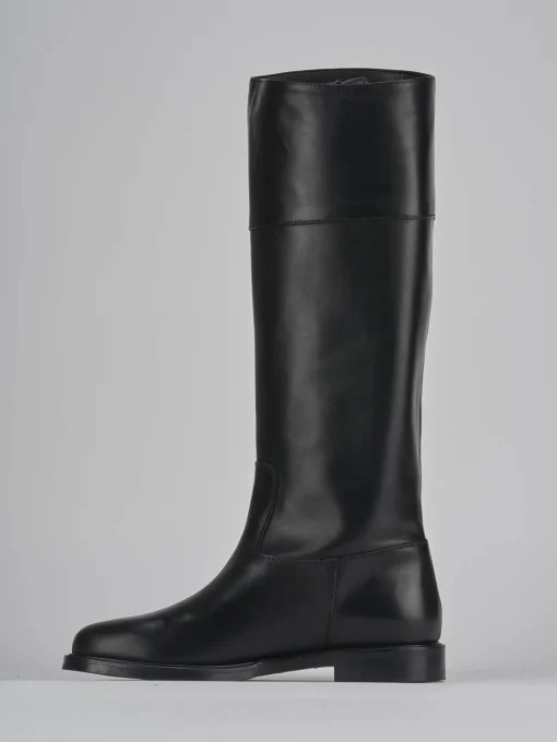 Stivali tacco 2cm pelle nero