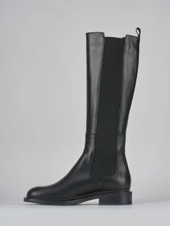 Stivali tacco 2cm pelle nero