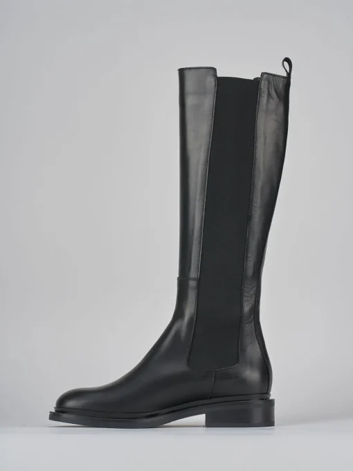 Stivali tacco 2cm pelle nero