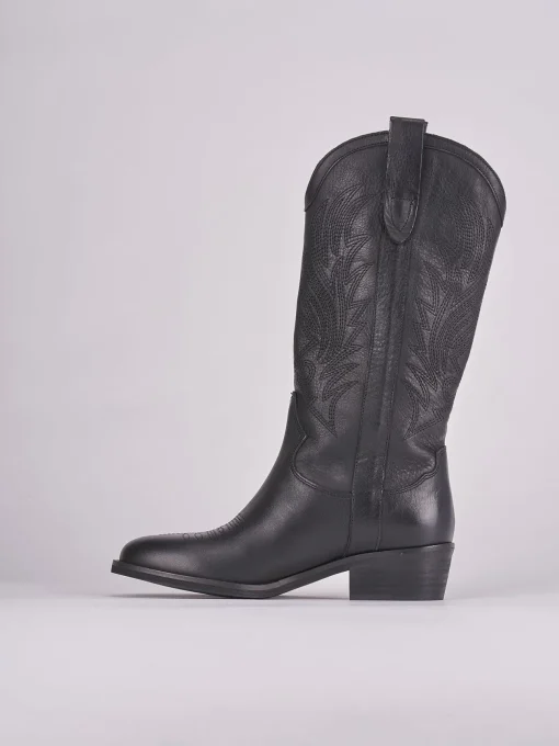 Stivali tacco 4cm pelle nero