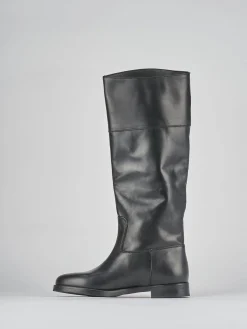 Stivali tacco 2cm pelle nero