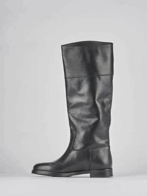 Stivali tacco 2cm pelle nero