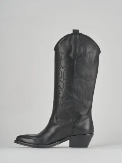 Stivali tacco 3cm pelle nero