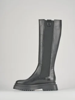 Stivali tacco 3cm pelle nero