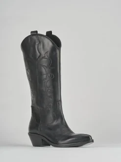 Stivali tacco 3cm pelle nero