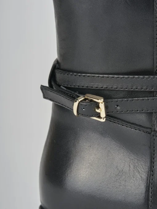Stivali tacco 2cm pelle nero