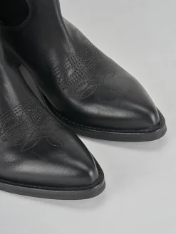 Stivali tacco 3cm pelle nero