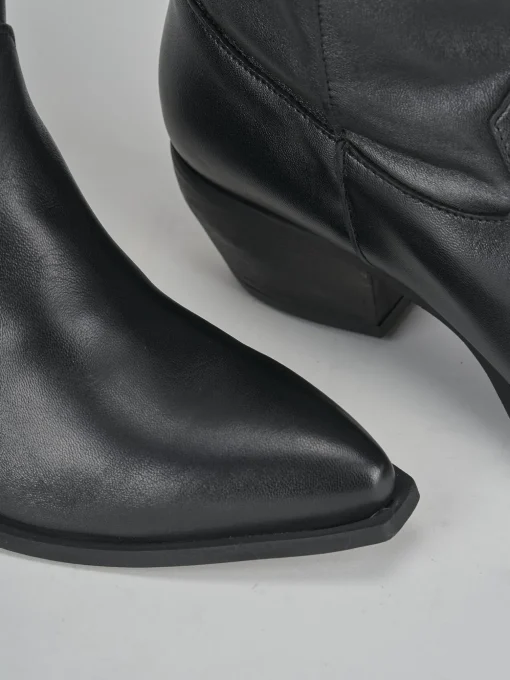 Stivali tacco 4cm pelle nero