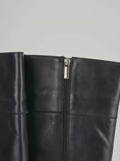 Stivali tacco 2cm pelle nero