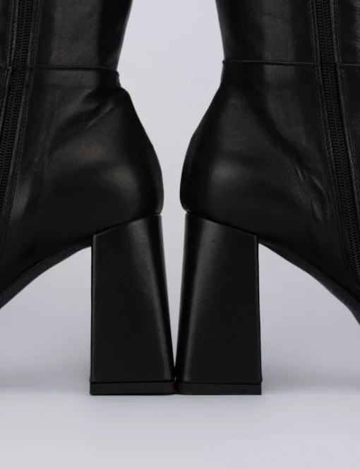 Stivali tacco 5cm pelle nero