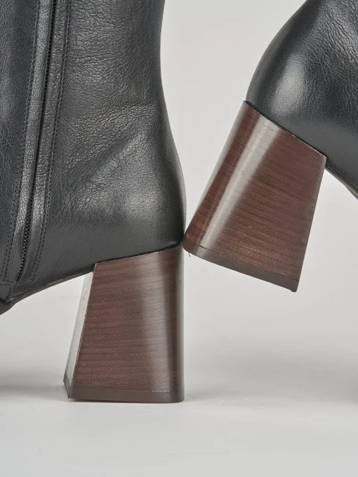Stivali tacco 7cm pelle nero