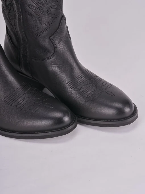 Stivali tacco 4cm pelle nero