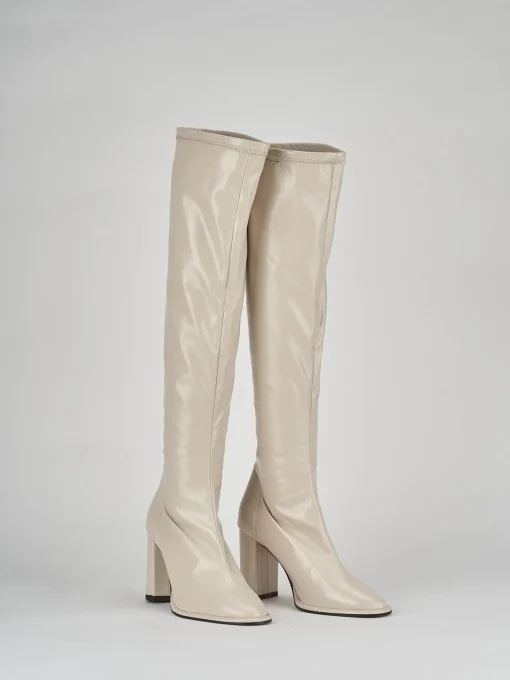 Stivali tacco 9cm vernice beige