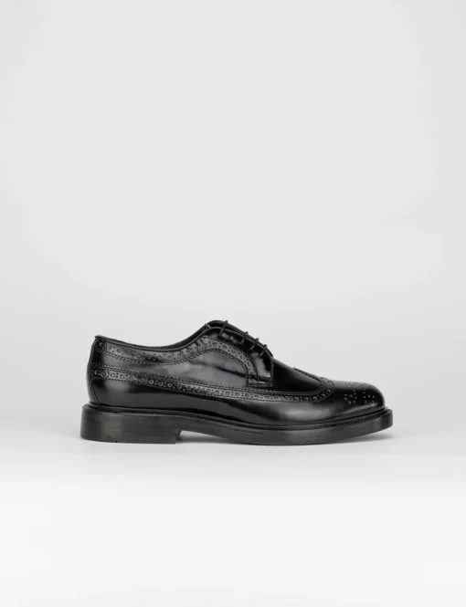Stringata con fondo cuoio e soletto in vera pelle nero